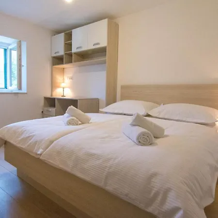 Stone House With Pool Ljubica *