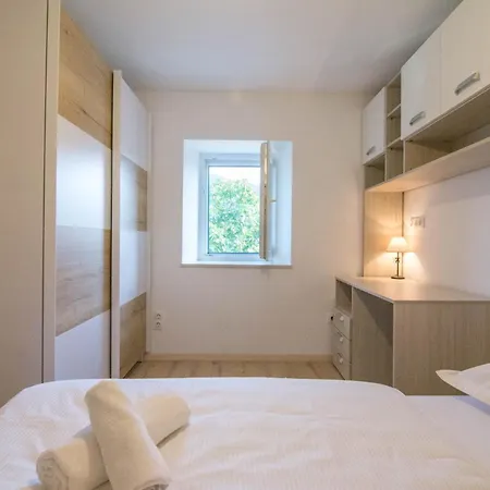 Stone House With Pool Ljubica